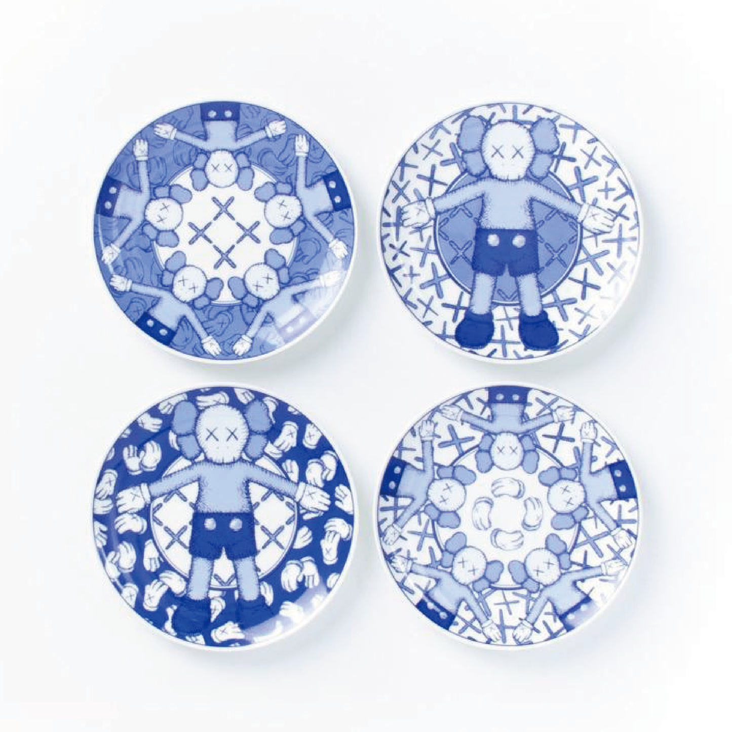 KAWS HOLIDAY TAIPEI CERAMIC PLATE(SET OF 4)
