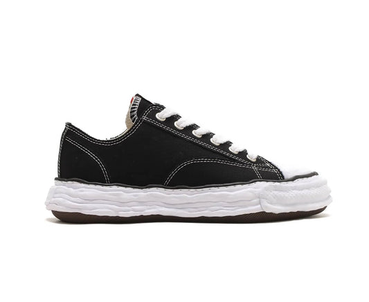 (A11FW702)MAISON MIHARA YASUHIRO "PETERSON" OG SOLE CANVAS LOW TOP SNEAKER BLACK