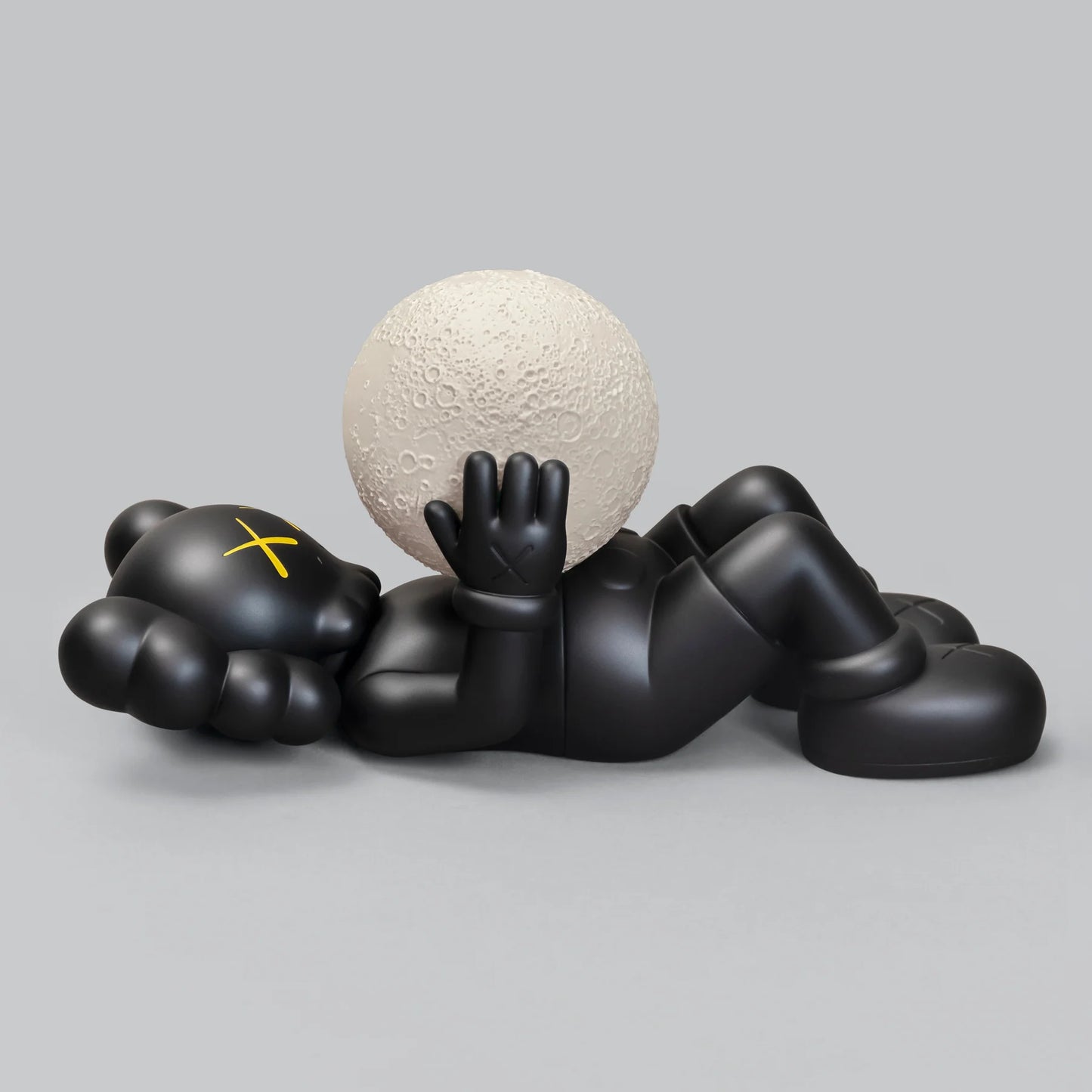KAWS:HOLIDAY SHANGHAI FIGURE