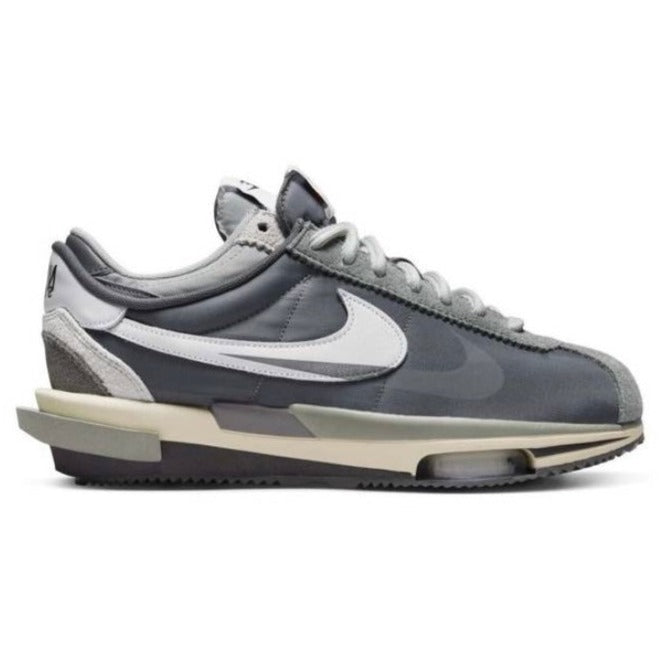 NIKE X SACAI ZOOM CORTEZ ''IRON GREY'' (DQ0581-001)