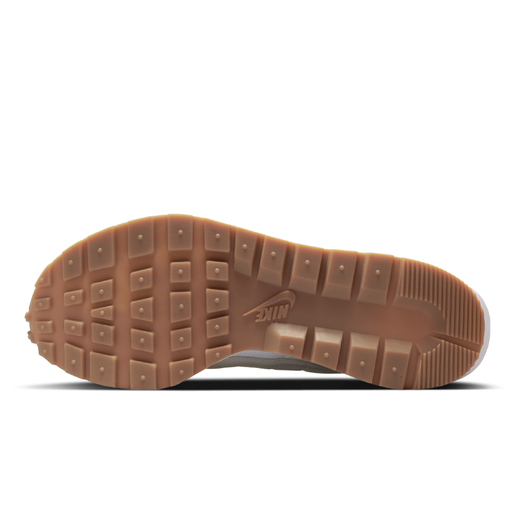 NIKE X SACAI VAPORWAFFLE "SAIL/GUM" (DD1875-100)