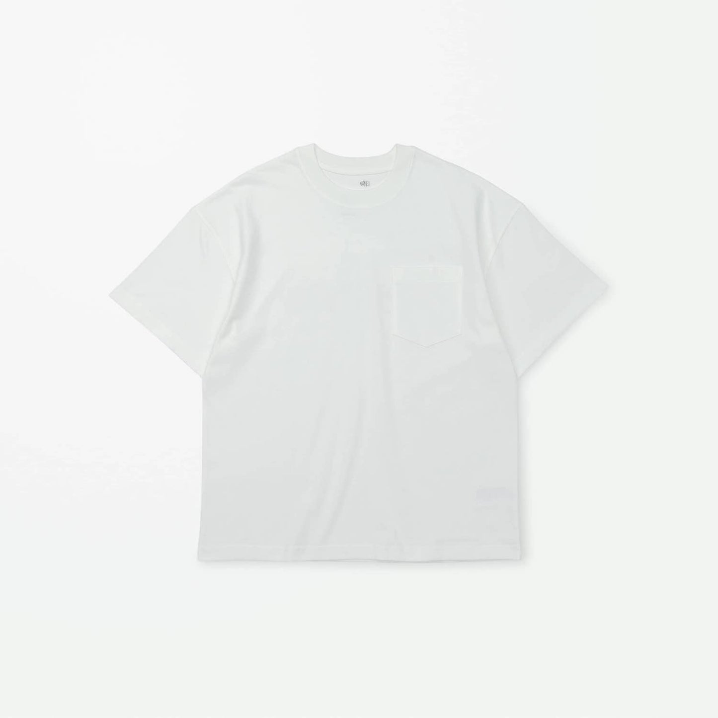 MADNESS STD. UNIFORM SCRIPT POCKET TEE
