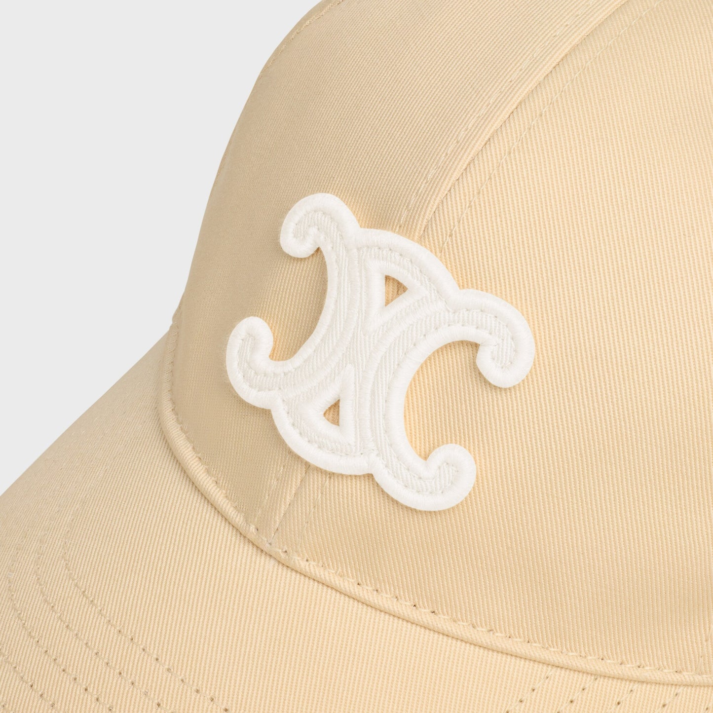 CELINE TRIOMPHE BASEBALL CAP IN WASHED COTTON (MACADAMIA)