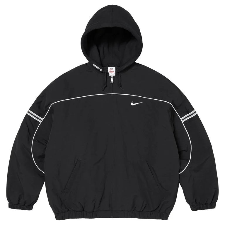 SUPREME WEEK 6 SUPREME®/NIKE®
NYLON HOODED JACKET