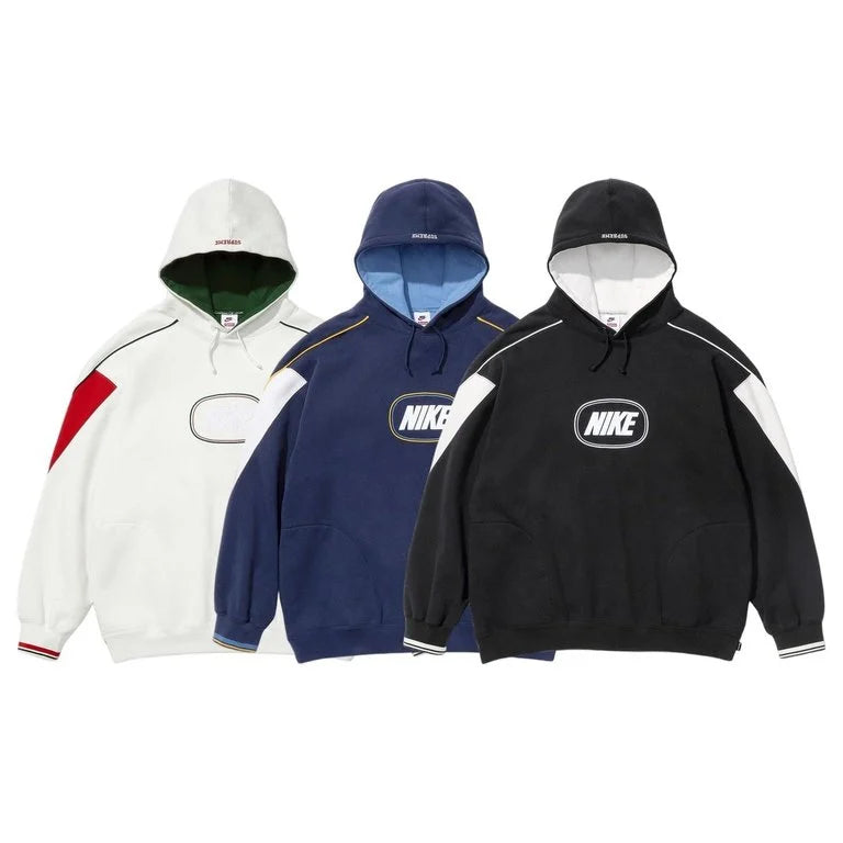 SUPREME WEEK 6 SUPREME®/NIKE®
HOODED SWEATSHIRT