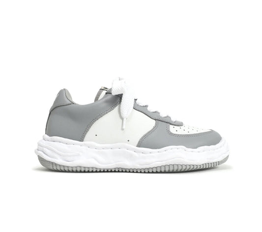 (A08FW706)MAISON MIHARA YASUHIRO "WAYNE" OG SOLE LEATHER LOW TOP SNEAKER GREY/WHITE