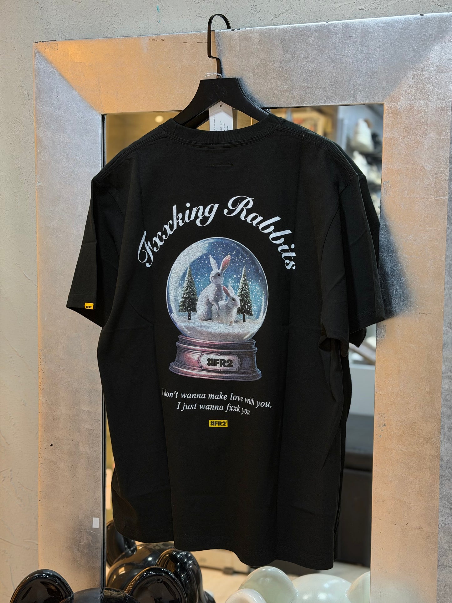 FR2 SNOW DOME RABBITS TEE FRC4133
