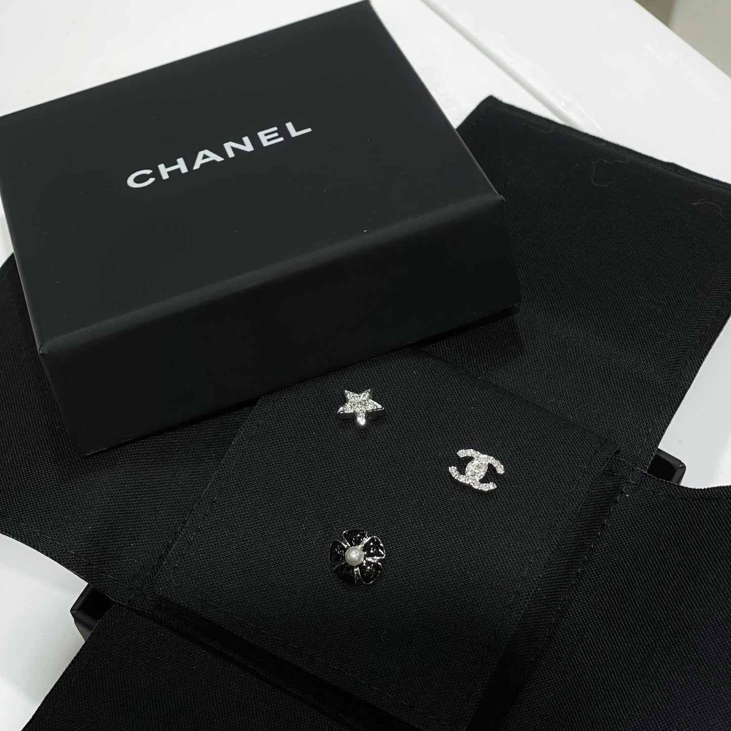 CHANEL MINI CC LOGO STAR STUD EARRINGS 3 PIECES ABG901