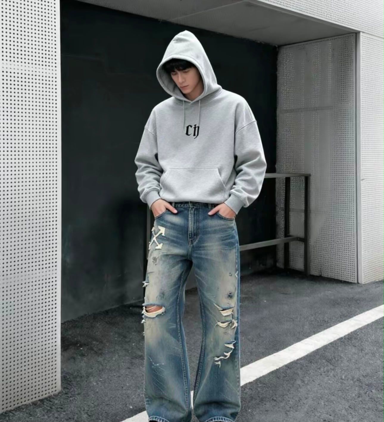 [PREORDER] OFF WHITE 26SS RETRO WASHED DISTRESSED ARROW HEAVYV DUTY RIPPED JEANS