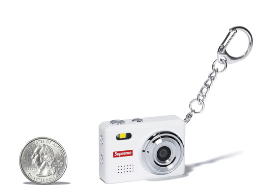 SUPREME 25FW DIGITAL CAMERA KEYCHAIN