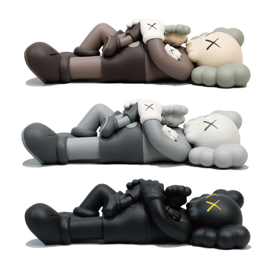 KAWS HOLIDAY SINGAPORE FIGURE